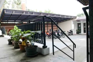 Desain Parkiran Motor Kost yang Efisien